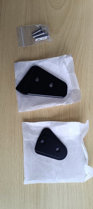 BMW r nine t (diverso material)