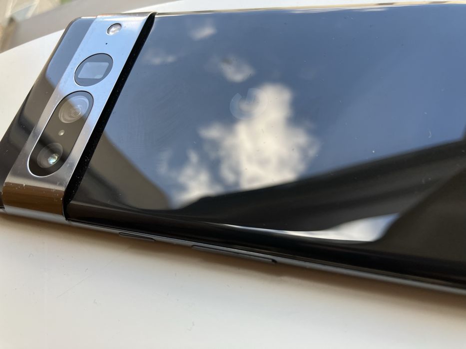 Google Pixel 7 Pro A/B  dostepne 3 szt.. (jeden szary)