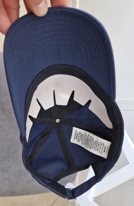 Czapka z daszkiem Under Armour granatowy
