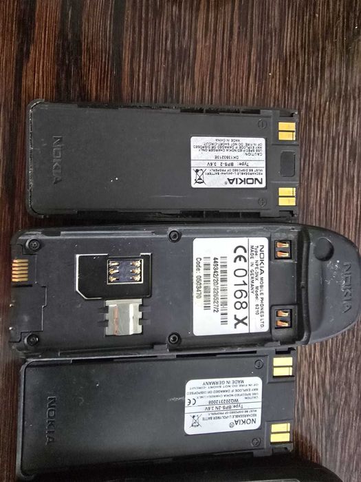 Nokia 6210 3 sztuki sprawne bateria trzyma bez simloca