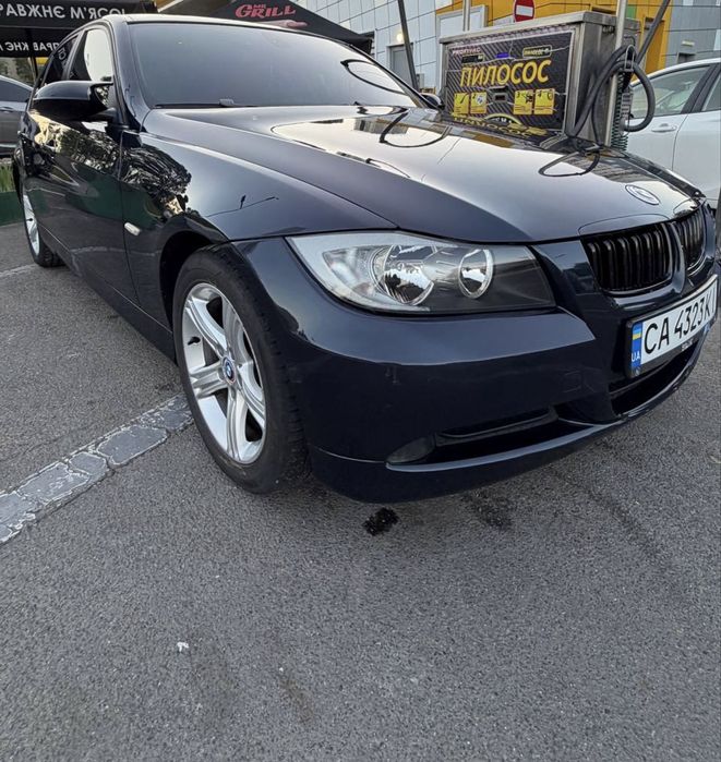 Продам автомобіль бмв е90