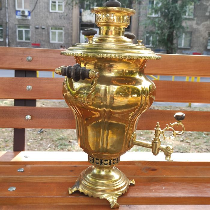 Самовар фабрики Козлова в Туле , российская империя