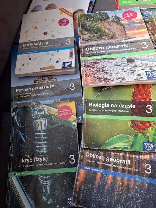 Podręczniki klasa 3 liceum technikum