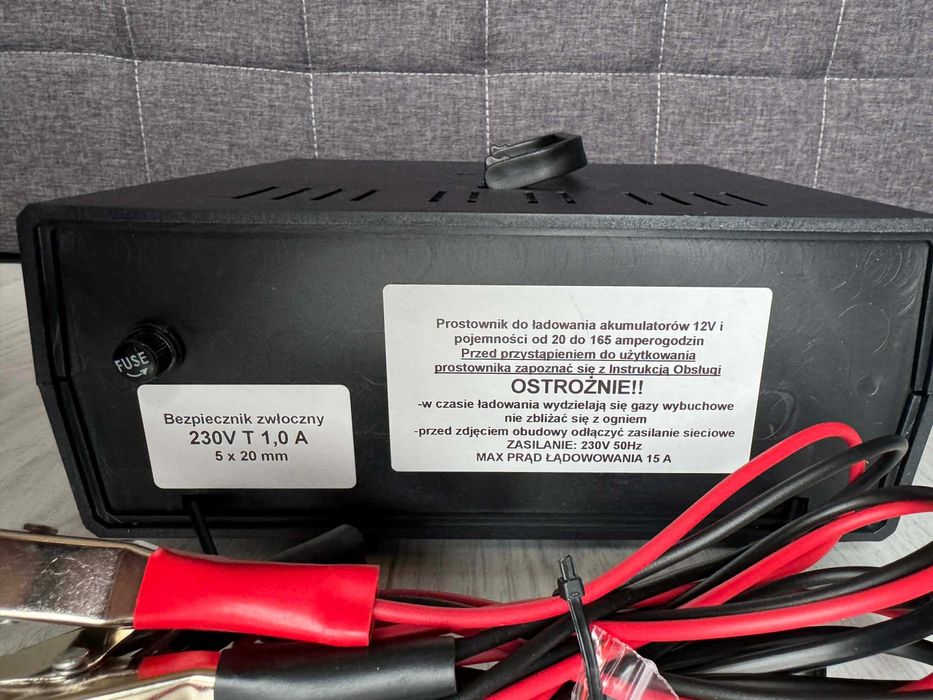 Prostownik Samochodowy HERTZ  12V 15A PRODUKT POLSKI SOLIDNY !!!