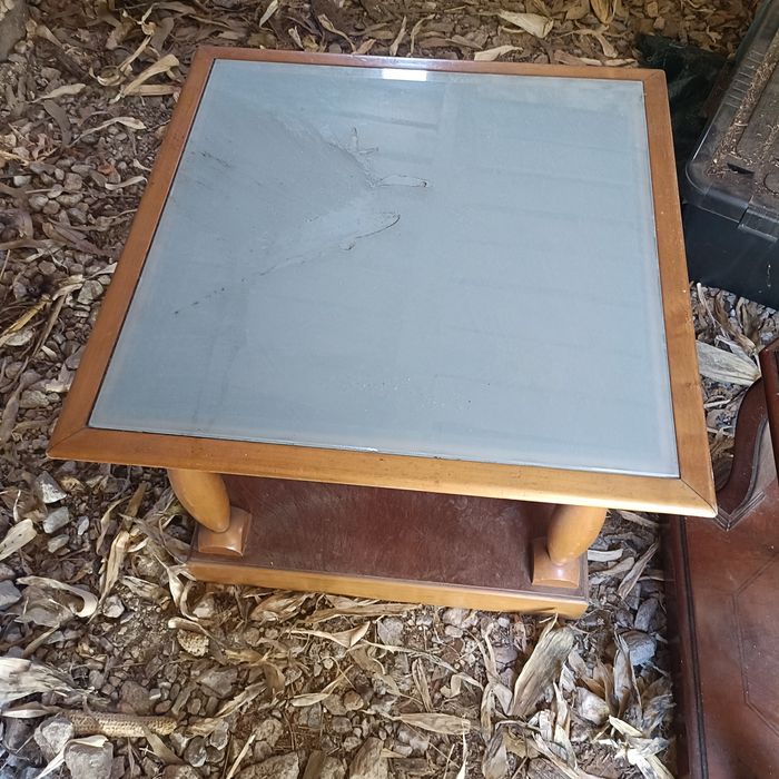Vendo 2mesinhas de centro