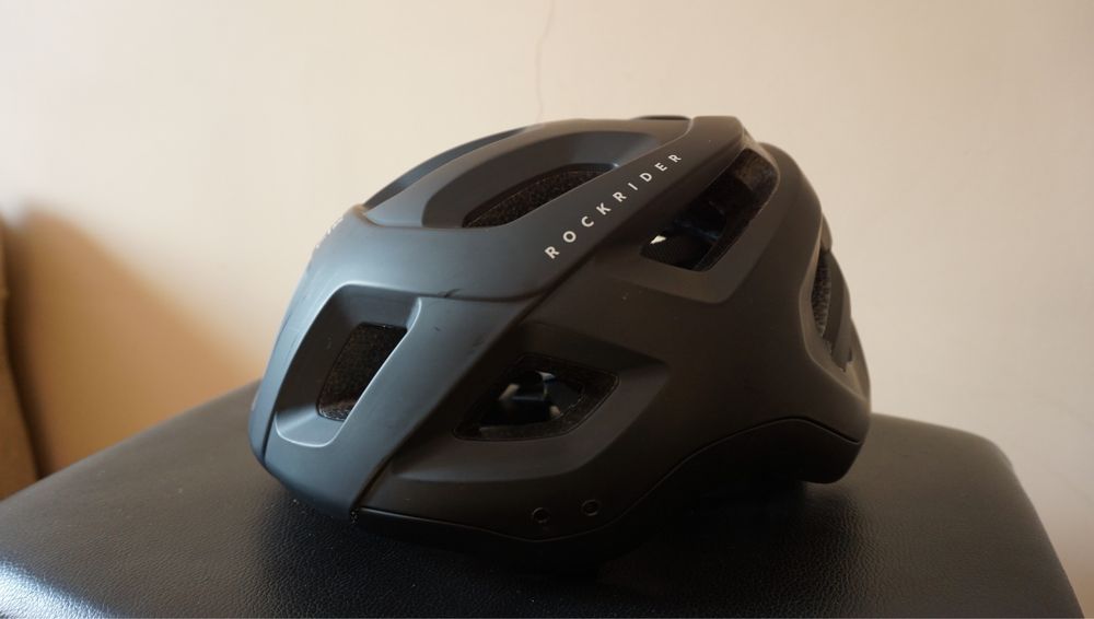 Kask rowerowy Rockrider ST 500 – idealny stan (Decathlon) rozmiar M