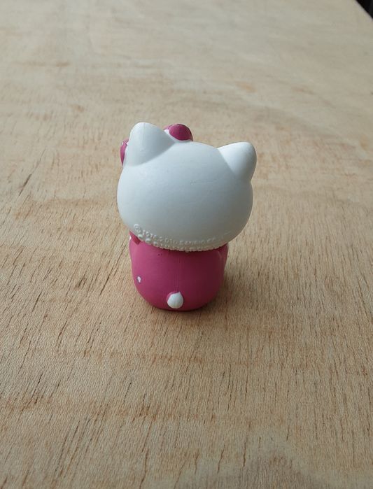 Figura Hello Kitty com coração da Bullyland