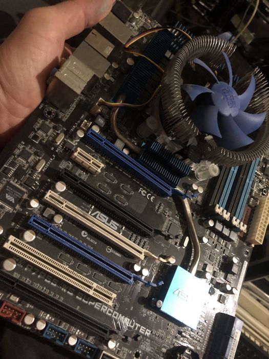 Asus P7P55 WS Supercomputer 1156 Core I5 750