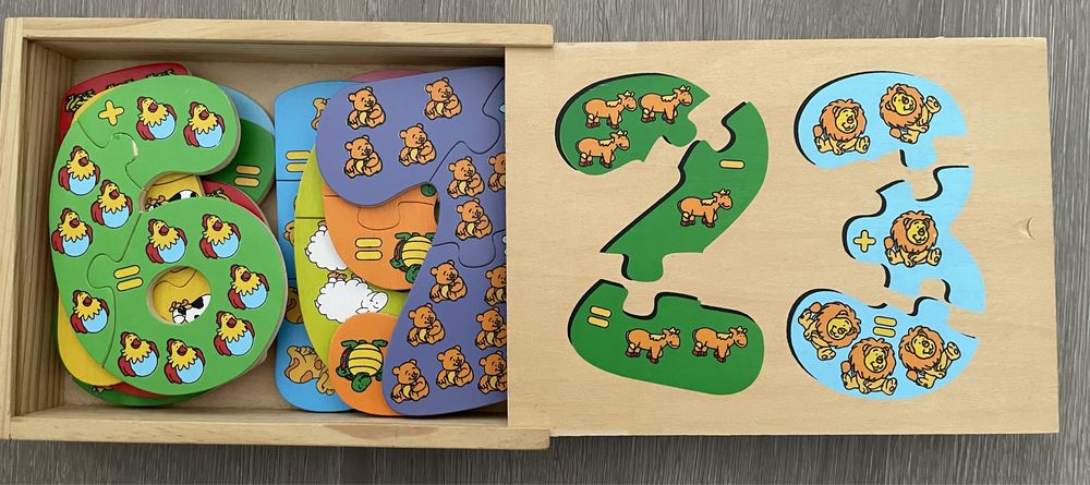 Puzzle numérico em madeira