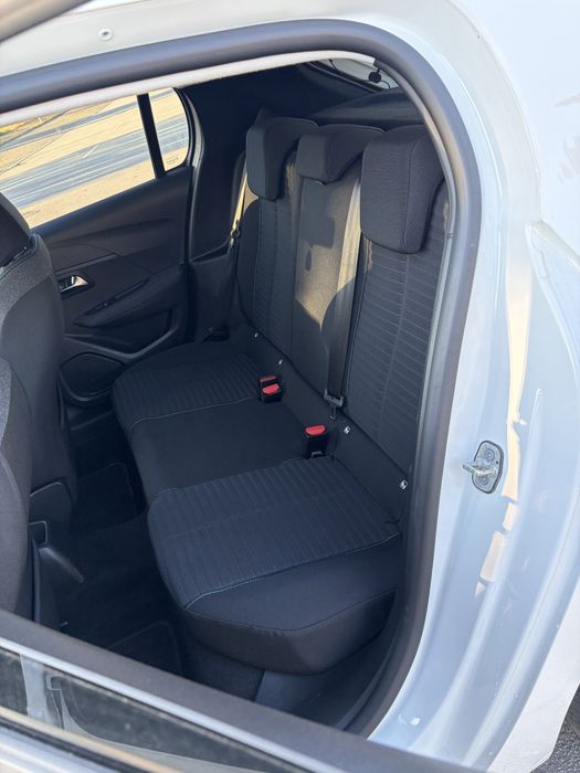 Peugeot 208 apenas 34mil km gasolina (historico comprovado) Trato de financiamento