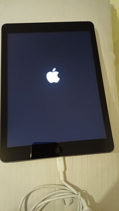 iPad Air 1 64GB Cellular (LTE/SIM) 9.7"
