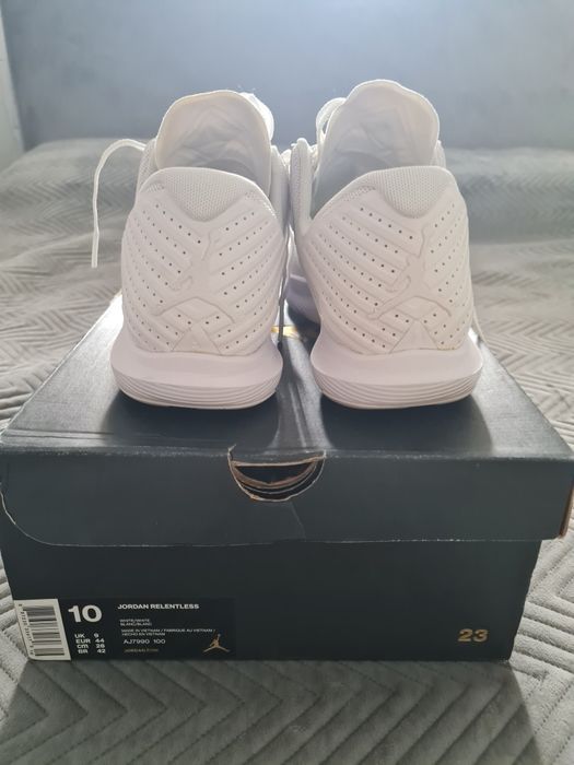 Buty JORDAN Relantless r. 44
