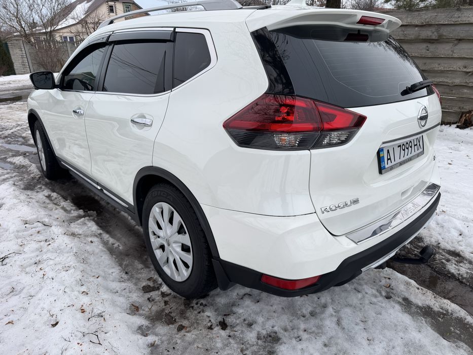 Nisan Rogue Нісан Рог