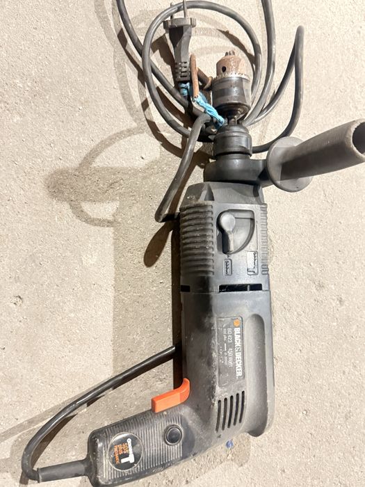 Berbequim / maquina de furar / furadora