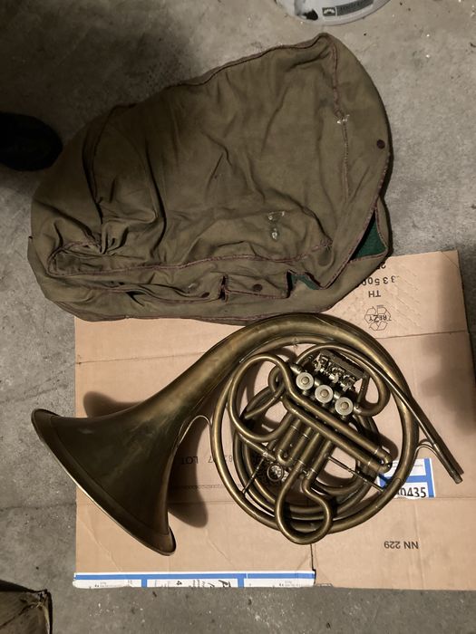 Na sprzedaż zabytkowa waltornia (róg francuski)