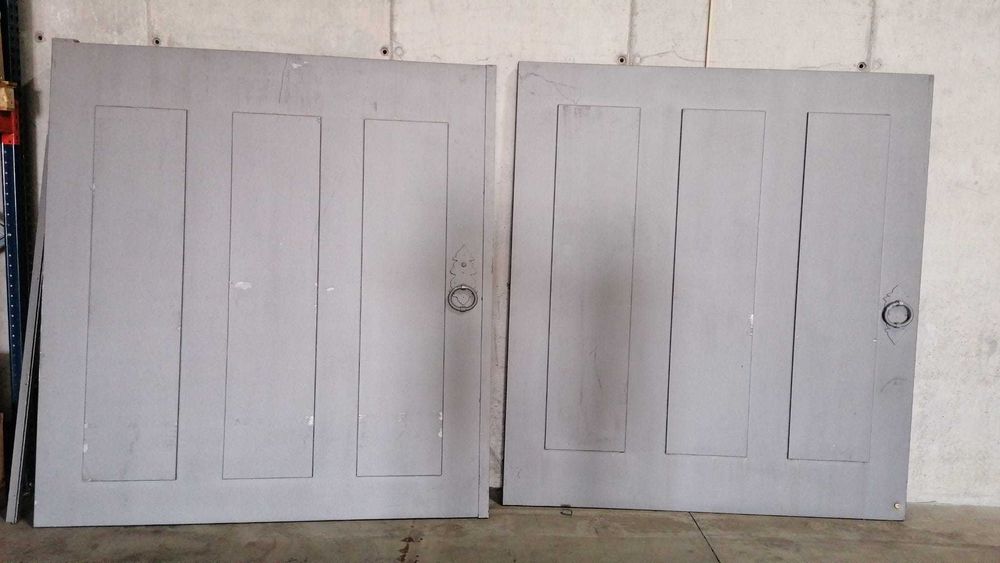 Portão Metálico de 2 Folhas em Aço – Estilo Clássico, Grande Dimensão