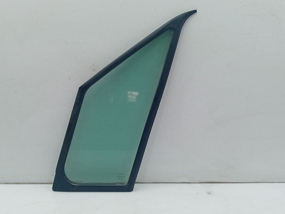 Vidro triangular frente esquerdo MERCEDES-BENZ Sprinter 5-t (906)