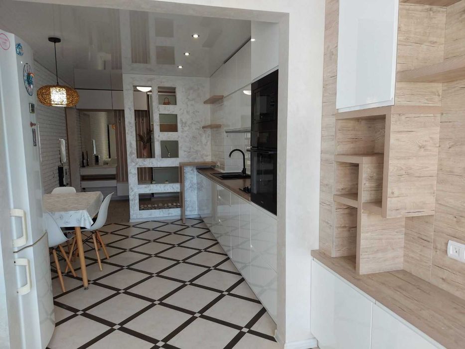 Продаж  2к квартири з автономним опаленням . Піски.  Є- Оселя