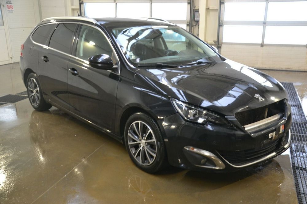 Peugeot 308 PO GRADZIE* benzynka 130ps* 6-biegów* full led* panorama* ICDauto.com