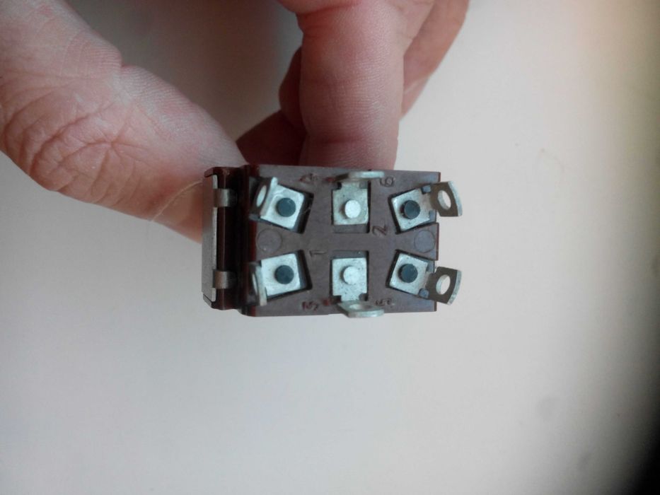 П2Т-2 двухполюсный переключатель 6а 250в