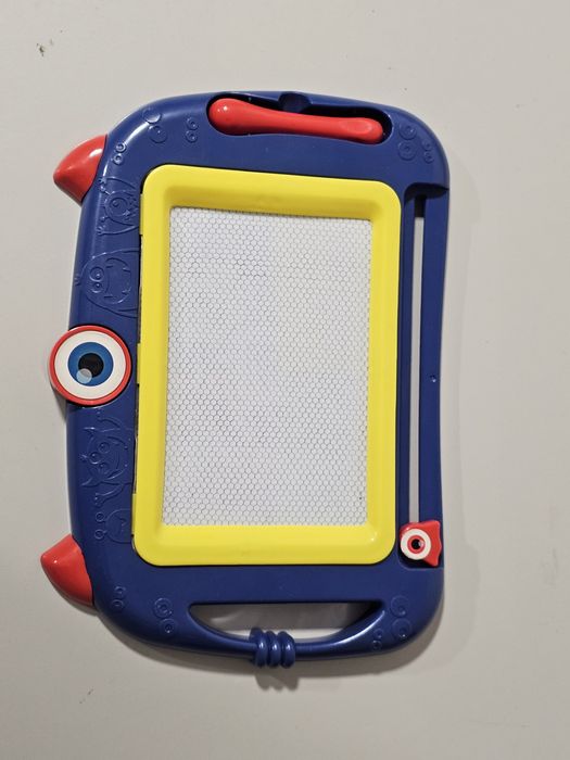 Varios jogos de criança + 70 Dvds diversos