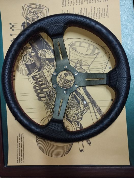 Volante Nardi em muito bom estado