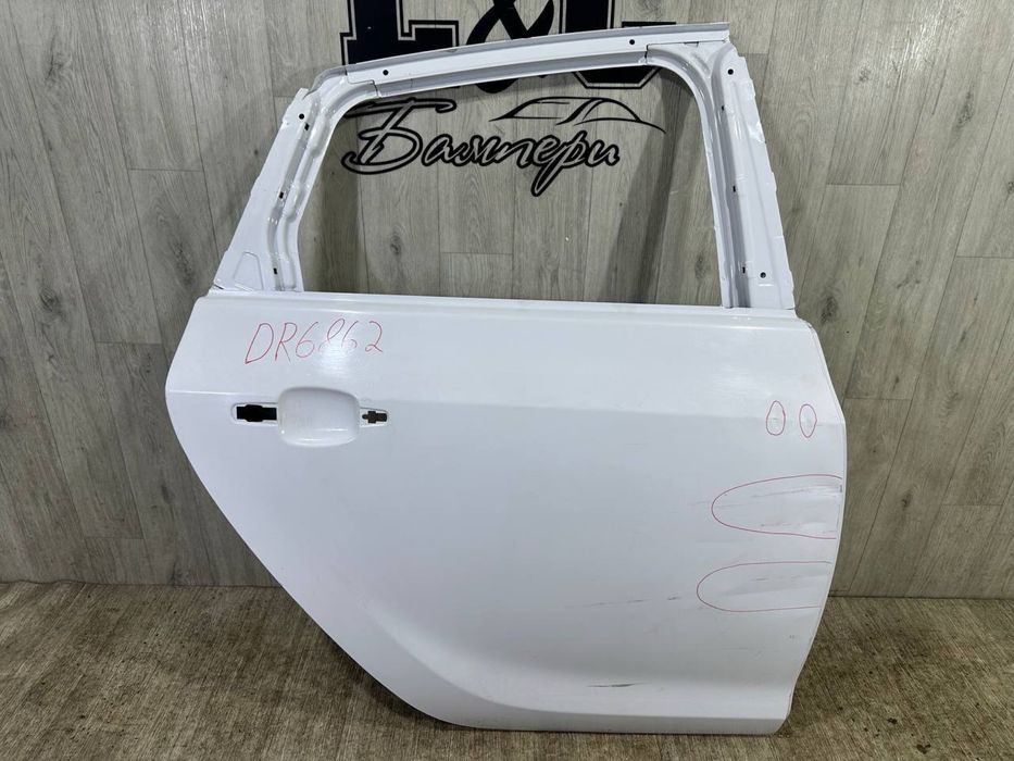 Дверь задняя правая Opel Astra J Седан / Хетчбек ( 2009-2015 г. )