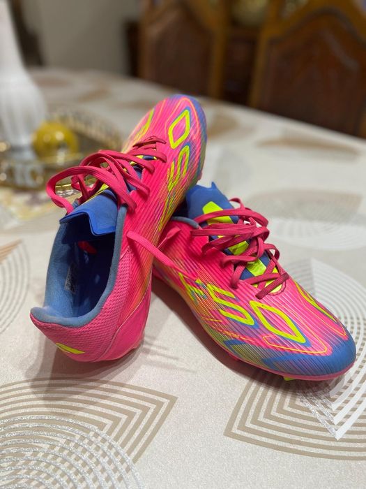 Chuteiras adidas f50