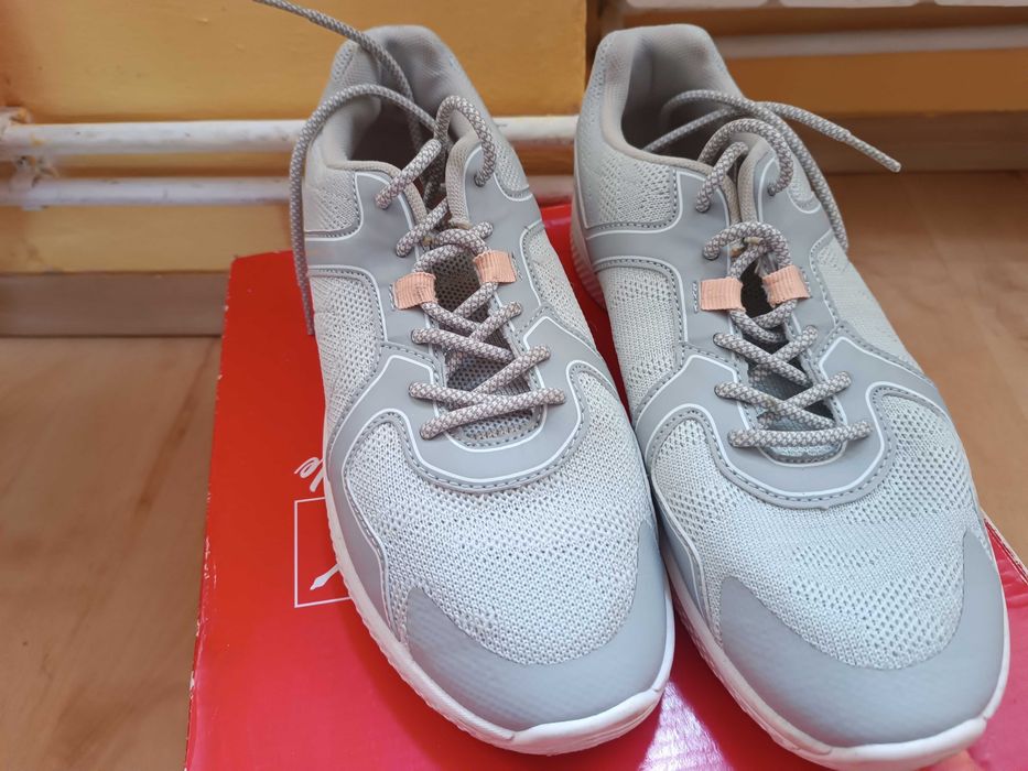 Buty sportowe  40