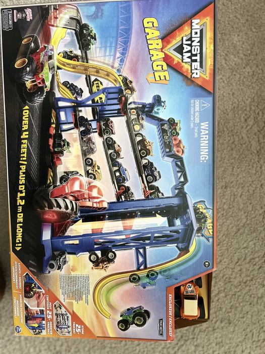 Monster Jam Garaż Spin Master Truck