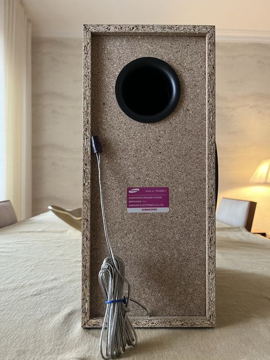 Coluna Samsung (Subwoofer) PS-EW2-1 – Graves Potentes