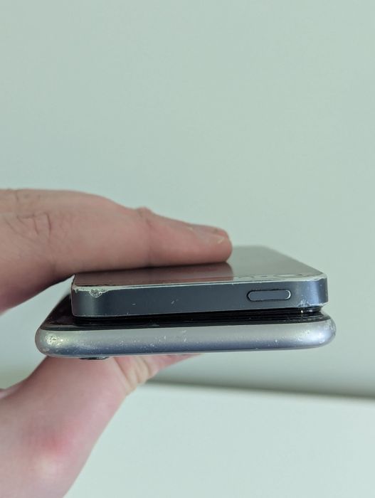 Продам  Iphone 6S , iphone 5 , iphone 5s