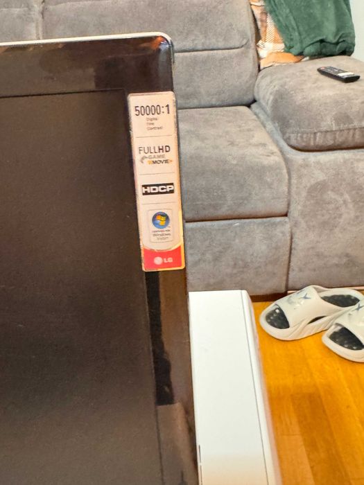 Monitor LG W2261VP-PF czarny FullHD