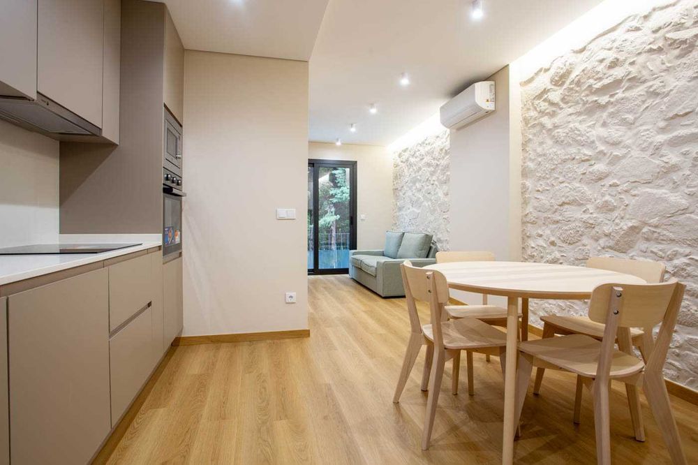 Apartamento T0 na Rua de Santo Adrião (NOVO)