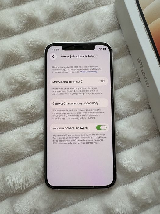 Smartfon telefon Apple iphone 12  bareria 88% bez gwarancji 64GB biały
