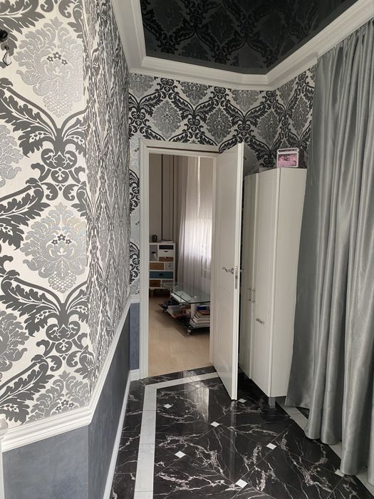 Видова простора двокімнатна квартира. Антоновича 72.