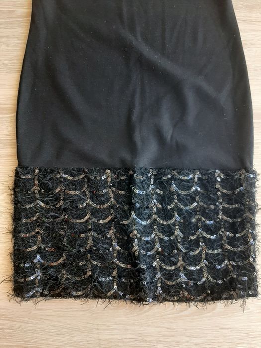 Vestido preto com lantejoulas Calzedonia S