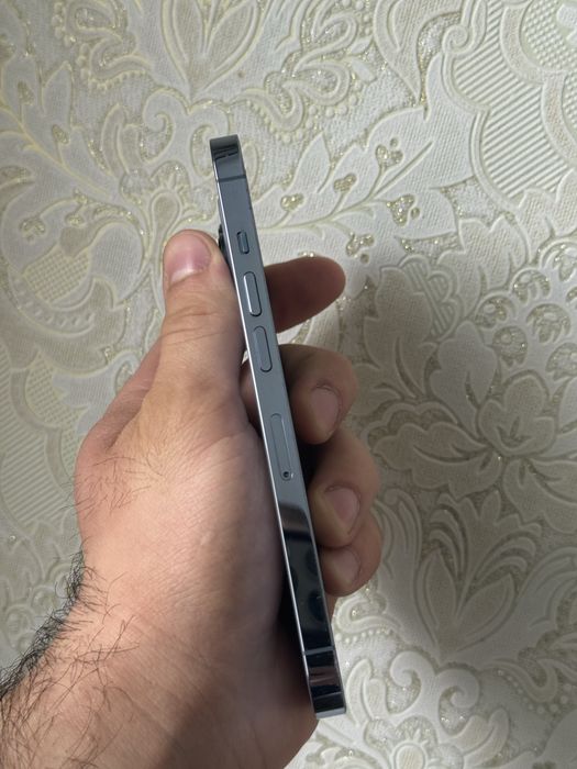 Гарний Iphone 13 Pro