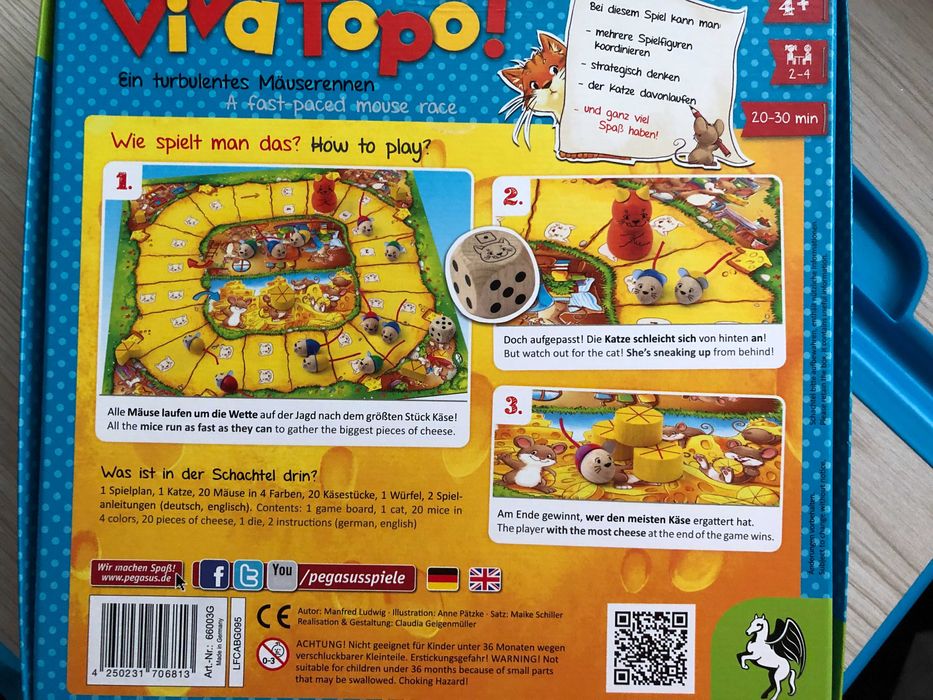 Jogo de tabuleiro em madeira