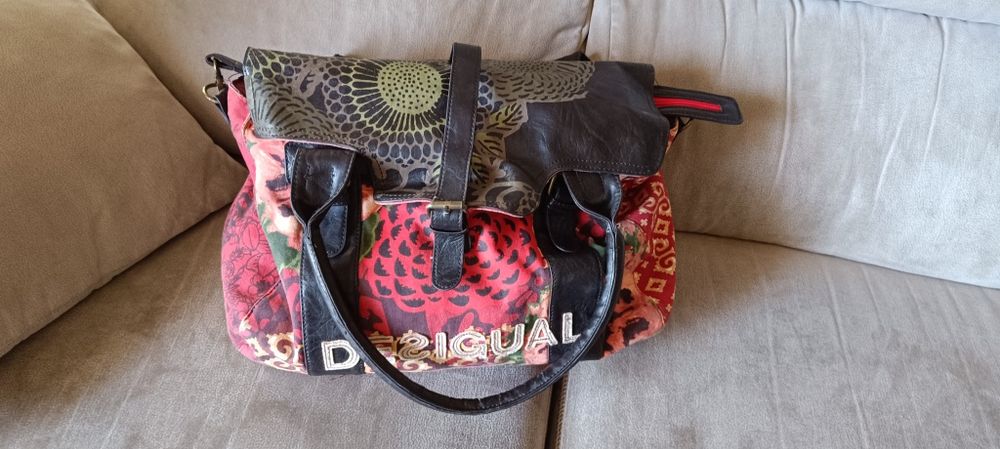 Mala de marca desigual