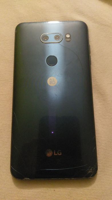 LG V30 4/64 smartfon