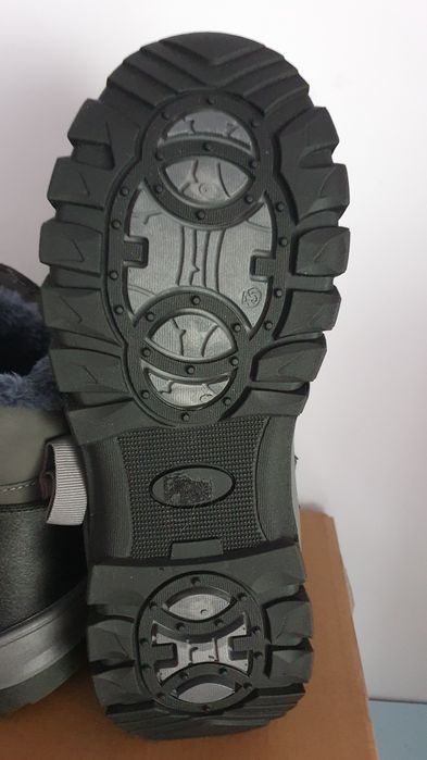 Buty nowe męskie zimowe w rozmiarze 45
