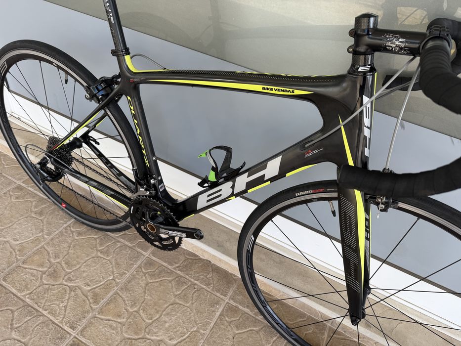 Bicicleta de estrada em carbono - 11v