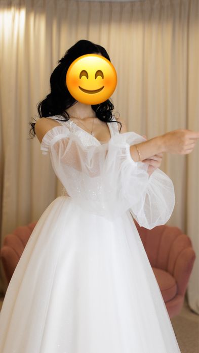 Весільна сукня