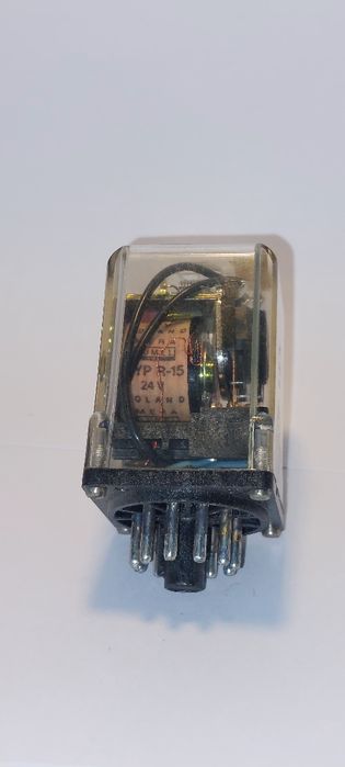 Przekaźnik elektromagnetyczny Relpol R15 3PDT 10A 220V AC – sprawny
