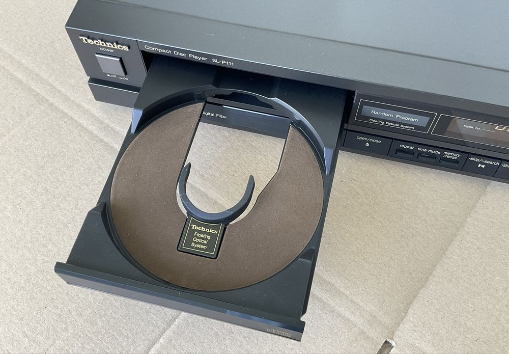CD Technics SL-P111