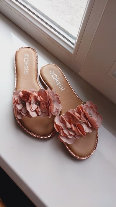 Шльопанці жіночі 24см