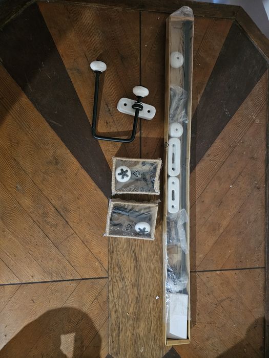 Acessórios wc Cabides suporte toalhas e papel higiénico