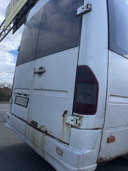Автобус Mercedes Sprinter