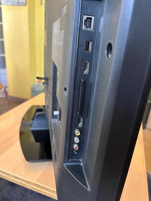 Телевизор SONY KDL-40W5500 LCD